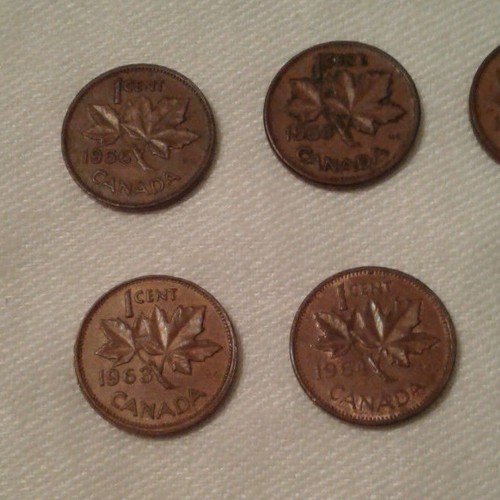 Lot of 8 Canada Pennies - 1956, 58, 61, 62, 63, 64, 65, 70 - Picture 3 of 5