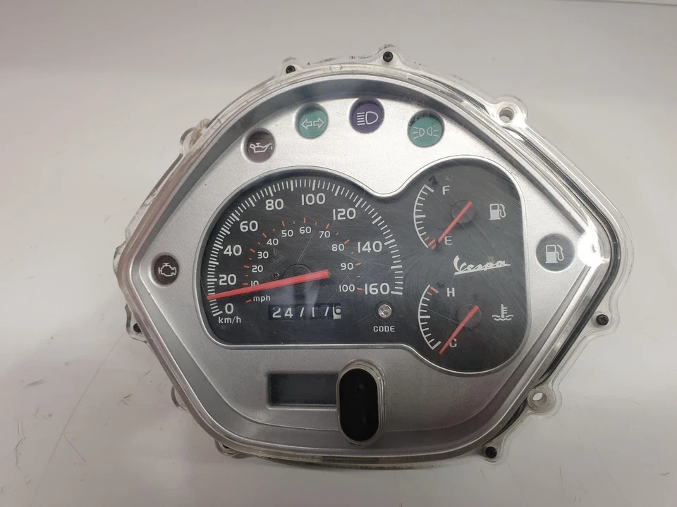 PIAGGIO VESPA GTS 125 SPEEDO CUADRO DE INSTRUMENTOS VELOCÍMETRO 2012 Foto 4 de 4