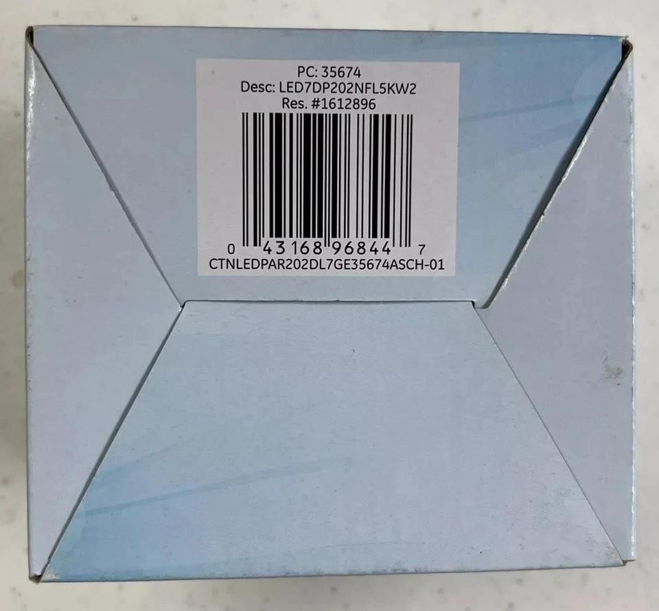 GE LED 50 W Daylight Par20 Outdoor Floodlight Dimmable Bulb - 50W Equivalent New - Image 2 of 2