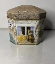 Hunkydory Kitty Cat Small Tin Lesley Anne Ivory Made in England