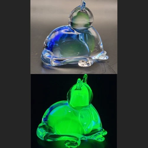 V Nason Murano Uranium Glass Laying Cat Figurine With Label