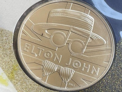 ELTON JOHN MUSIC LEGENDS UK £5 COMMEMORATIVE COIN 2020 / 18 | eBay