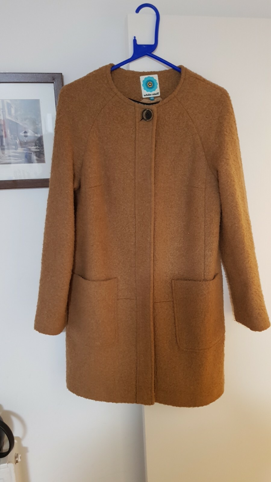 White stuff coat Gem