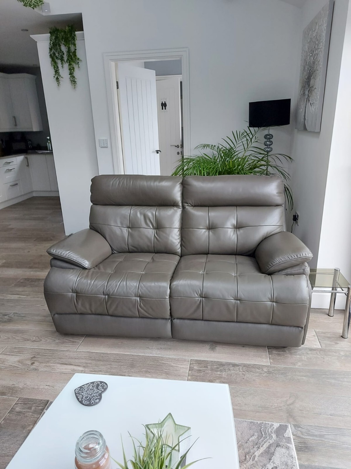 2 X LaZBoy Knoxville Deluxe/Fossil Leather 2 Seater Static Sofa RRP £