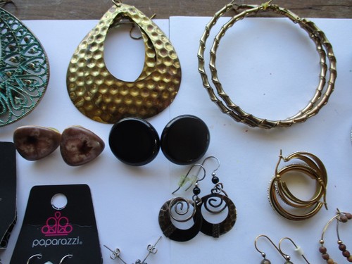 VINTAGE MODERN EARRINGS JEWELRY COLLECTION LOT HOOP DANGLE CLIP ON RHINESTONE - Picture 18 of 24