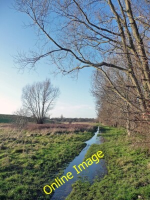 Foto 6x4 Staunässe Pfad, Mitcham häufig wegen längerem Regen in letzter Zeit. c2014