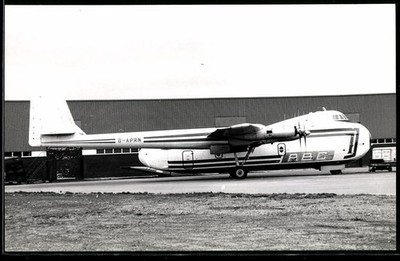 Fotografie Flugzeug Air Bridge Armstrong Whitworth AW.650 Argosy 101, G-APRN 
