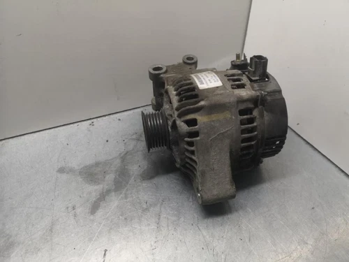 63321679 Alternatore per FORD FOCUS BERLINA (CAK) * 1999 795583 - Foto 1 di 10