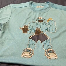 Sesame Street Cookie Monster Weightlifting Graphic Blue Short Sleeve T-Shirt M