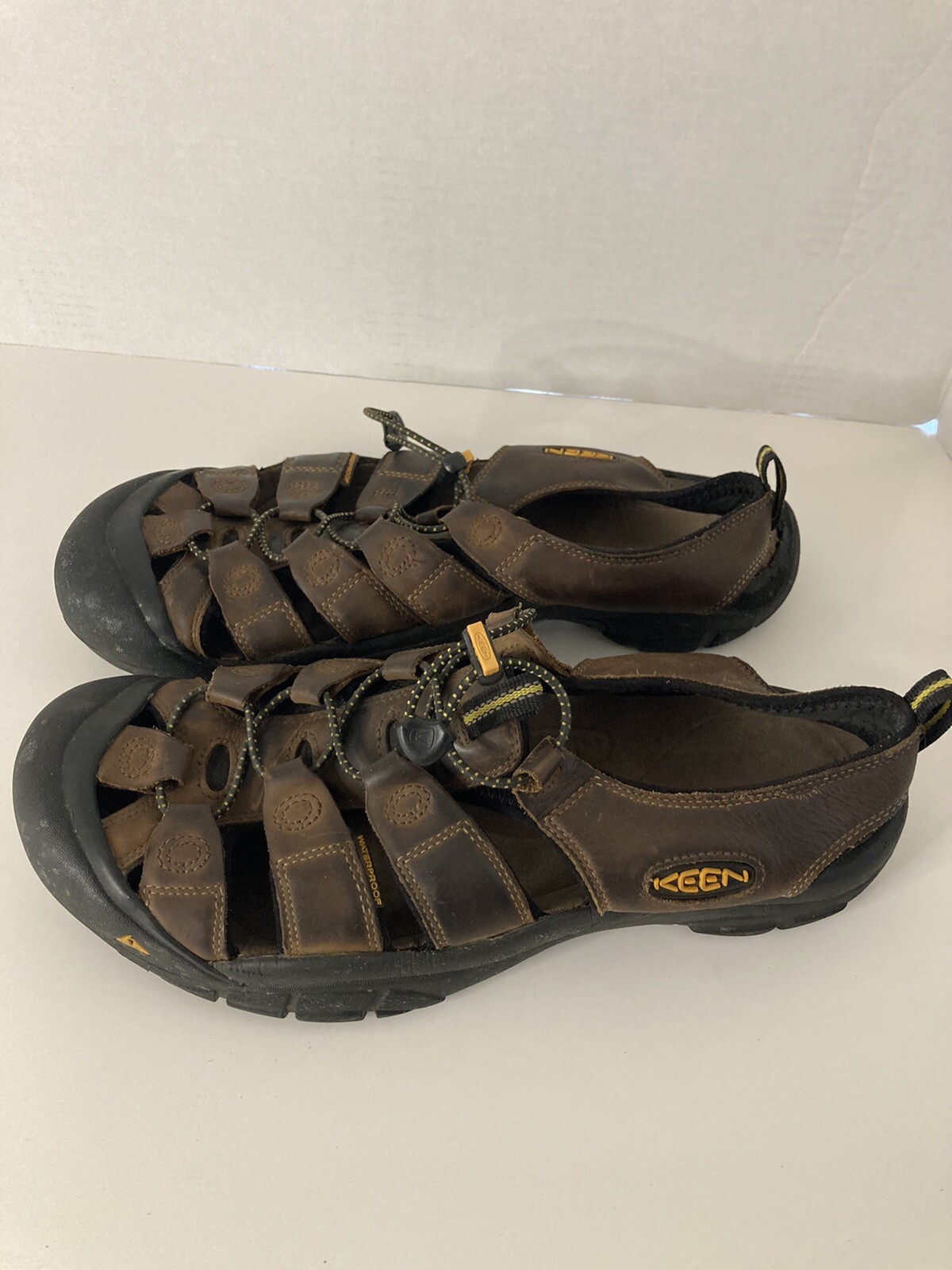 Sandali impermeabili da uomo Newport da trekking Keen taglia 12 in pelle pesca all'aperto