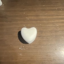 1 ct.  White Heart-Shaped Wax Melt scented vanilla shortbread 