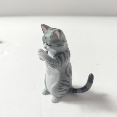 Gassho Praying Cat Japanese Mini Figure American Shorthair grey tabby markings