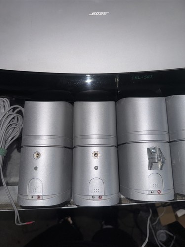 Bose Lifestyle AV18 Media Center Supply & 5 altoparlanti doppi stack senza telecomando - Foto 6 di 12
