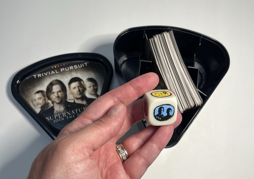 Hasbro Supernatural: Join The Hunt Trivial Pursuit Spiel - vollständig - Bild 7 von 11