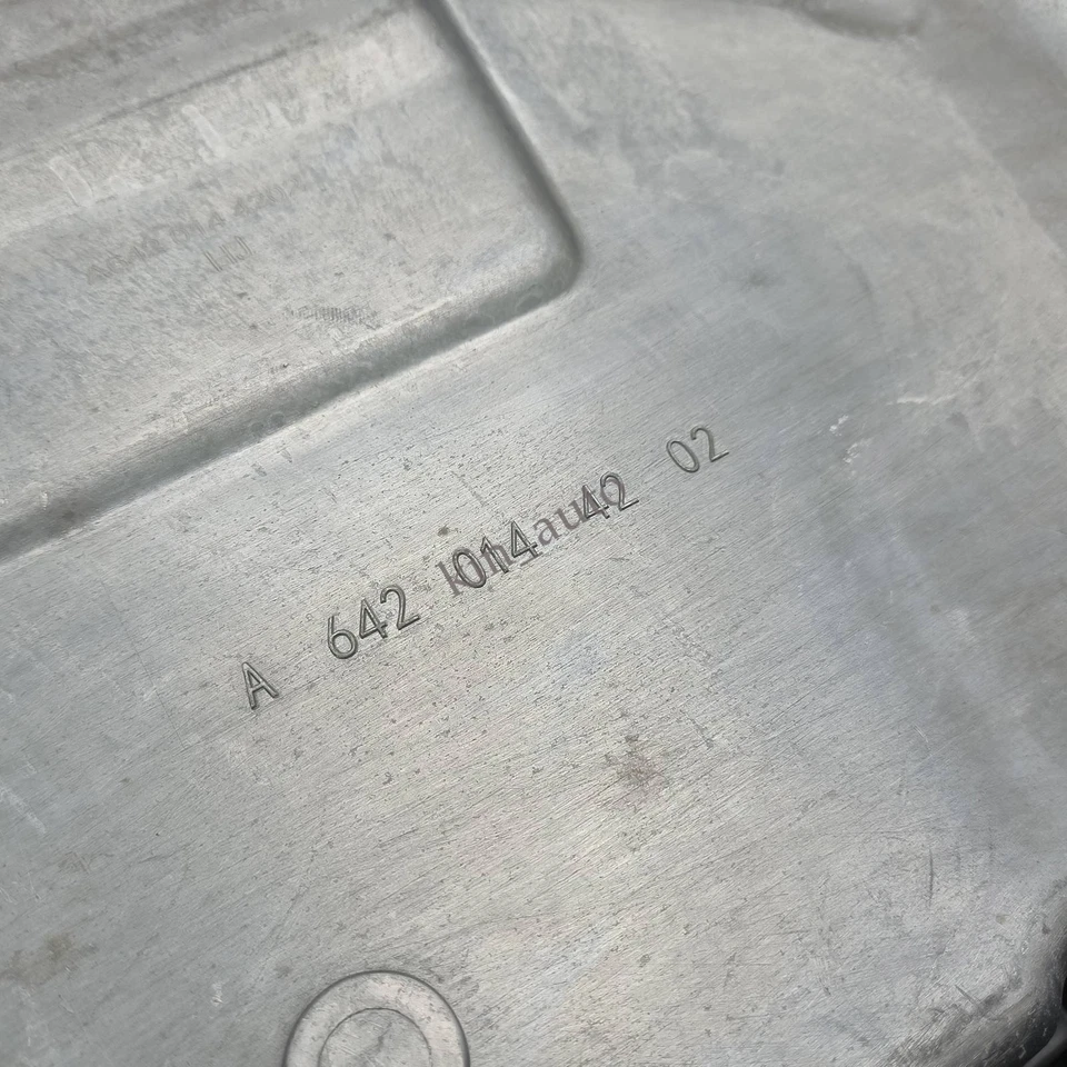 6420144202 Diesel Upper Oil Pan for 2012-17 Mercedes-Benz W166 X166 GL350 ML350 - Image 3 of 4