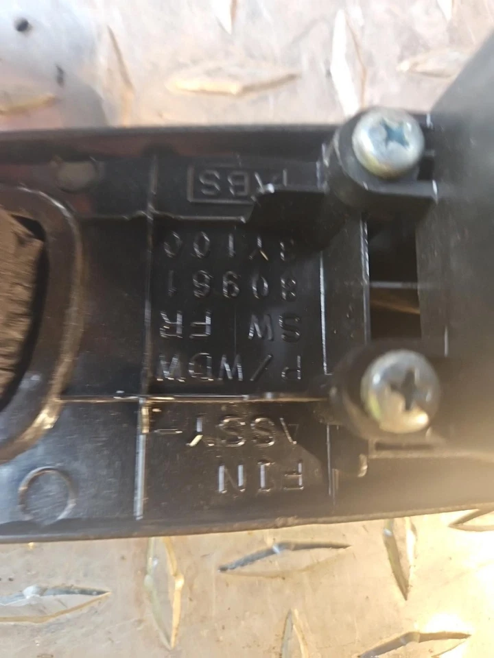 Door Window Switch Standard DS-1739 fits 99-03 Nissan Maxima - Image 4 of 4