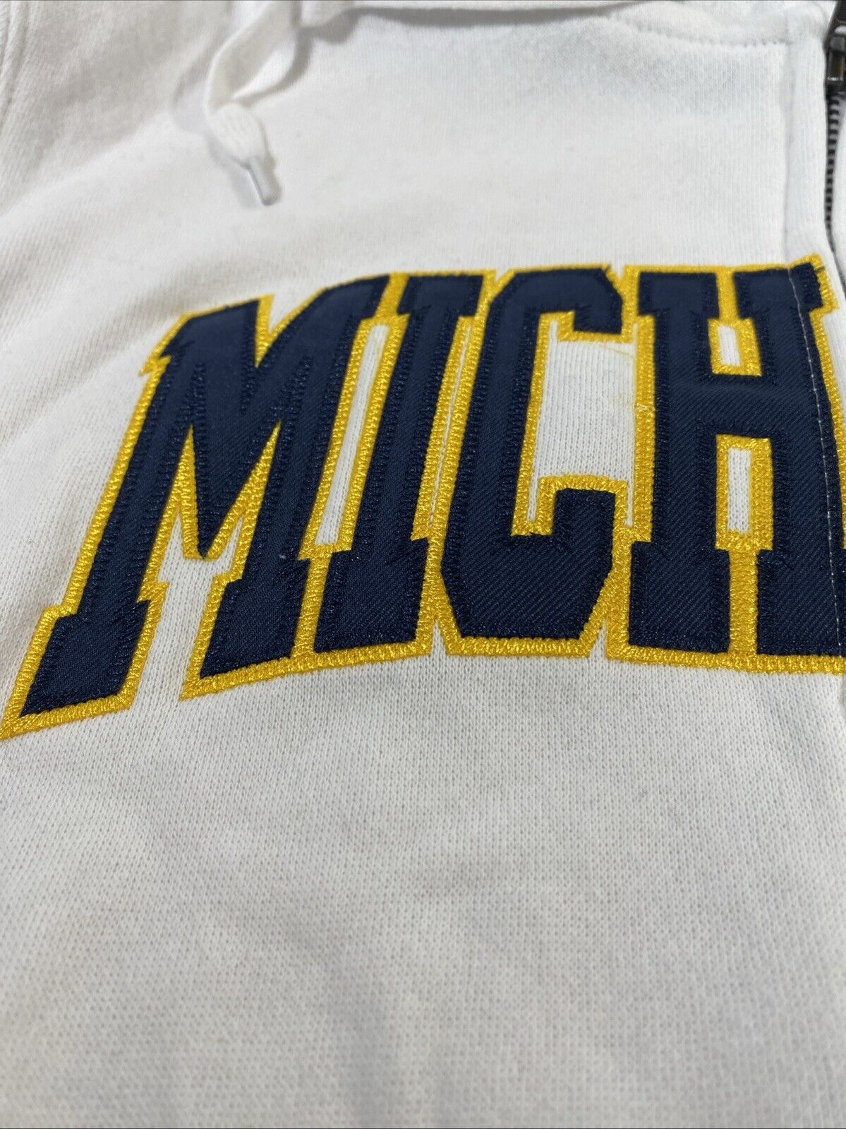 Picture 4 of 11