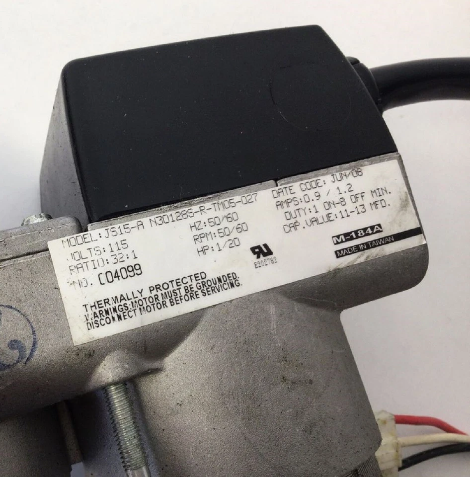 Actuador de motor de elevación de elevación inclinada True Fitness TPS75 9FT45114 Foto 2 de 3