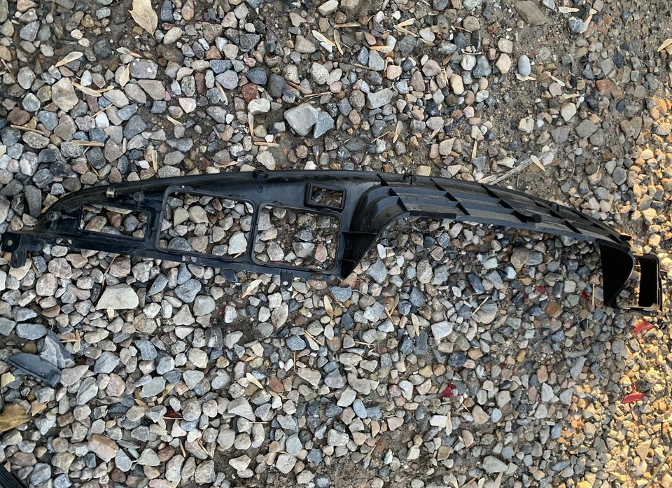 Bisel de cuadro de instrumentos usado se adapta a: Toyota Land Cruiser 1994 bisel de tablero grado A Foto 2 de 3