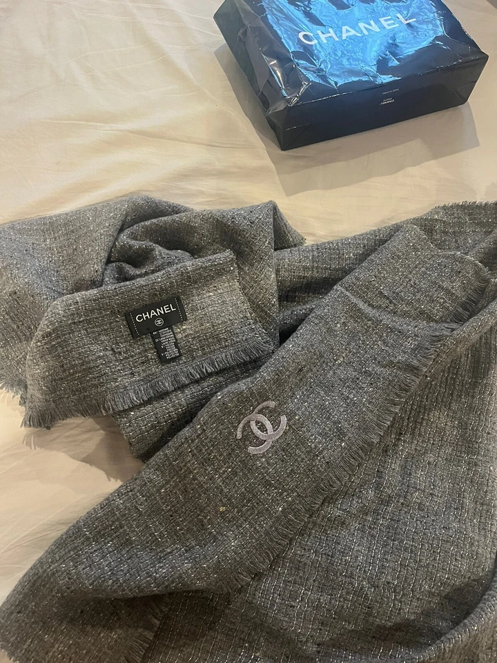 Bufanda de cachemir Chanel vintage Foto 2 de 2