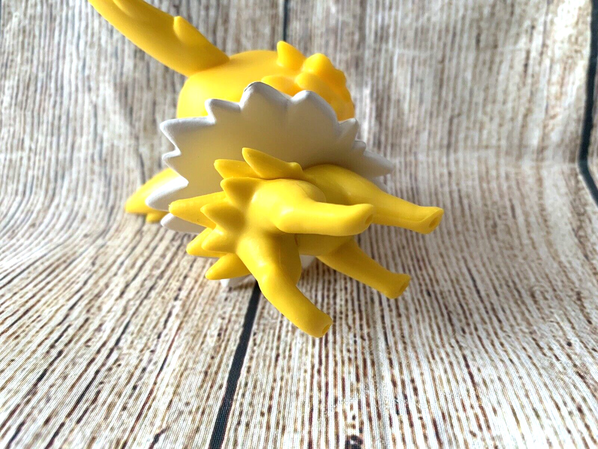 Funko Pop Jolteon Pokemon De Raio Sparky Tipo Elétrico - Funko