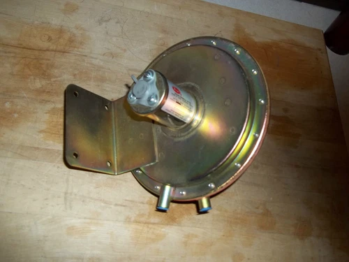 NEW DWYER 1638-2 ADJUSTABLE DIFFERENTIAL PRESS. SWITCH / RANGE: 1.0 to 3.0" W.C.