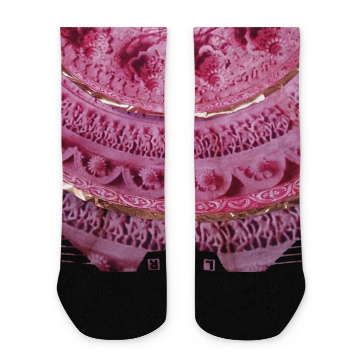 Lightweight pink ankle socks