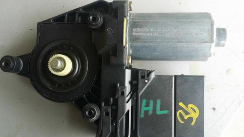VW Passat 3B2 2.5TDI Fensterhebermotor motor hinten links 3B5839751AT