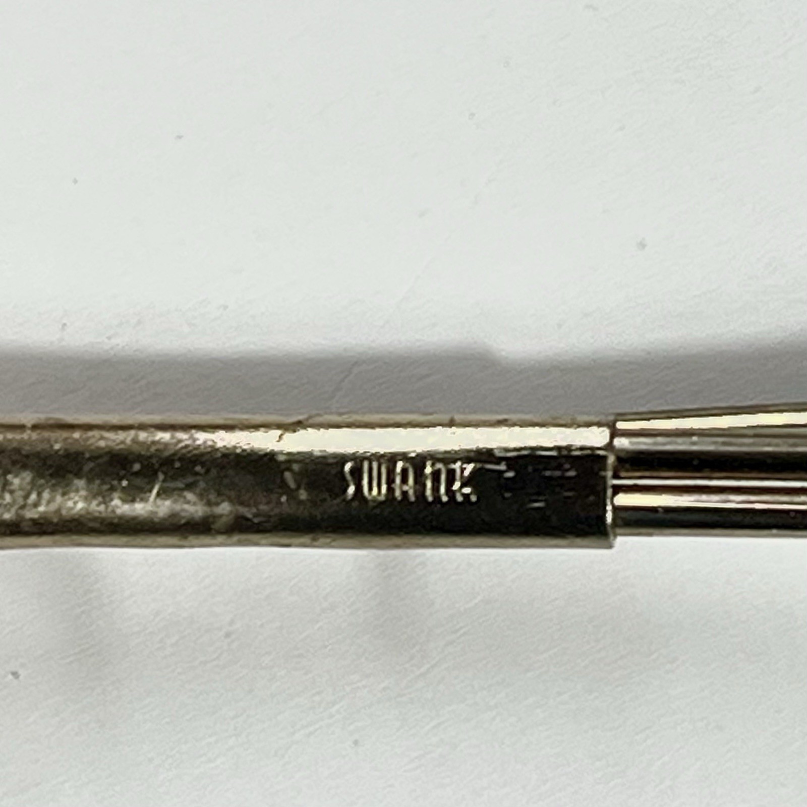 Vintage Swank Gold Tone Collar Clip Stay Scarf Clip Formal Dress Bar Accessory