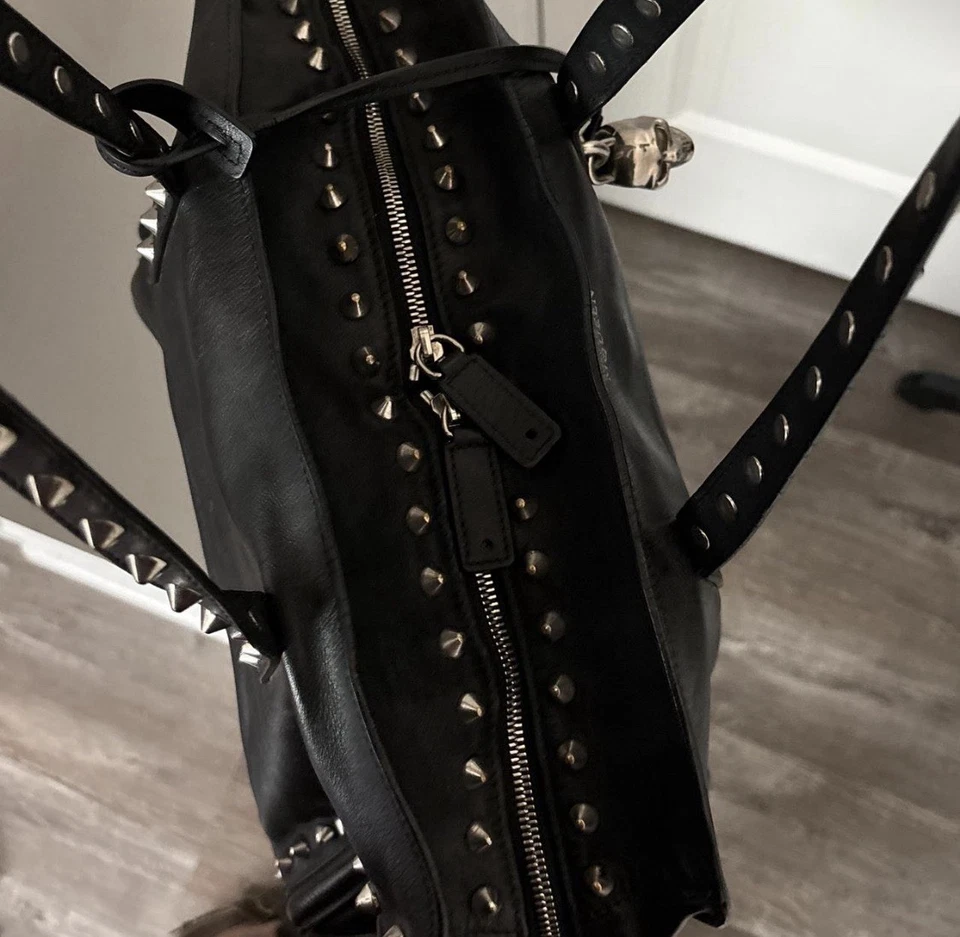 Alexander McQueen Skull Padlock Tote Black Lambskin Silver Studded Hardware - Image 4 of 4