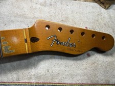 Adesivo logo Fender® collo Telecaster® pesante reliquia invecchiato tinta scura su misura