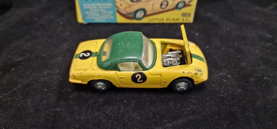 4 x Corgi 318 Lotus Elan S2 - various versions + original box USED - Image 3 of 4