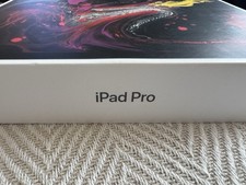 Apple iPad Pro 12.9-inch (3rd Generation) 2018 Model A1876 Space Gray 256GB WiFi