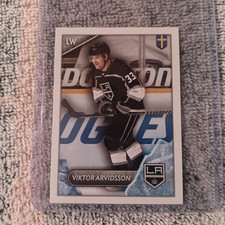 2021-22 Topps NHL Sticker Collection Viktor Arvidsson #285 Los Angeles Kings