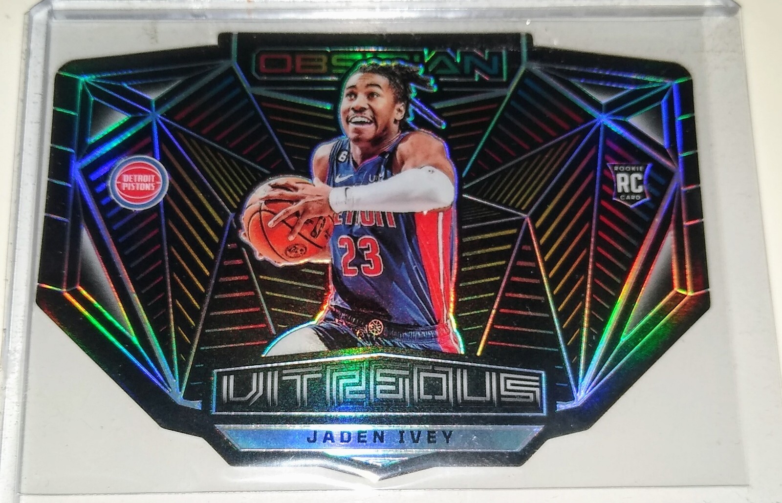 2022-23 panini obsidian Jaden Ivey RC Vitreous Die-cut Case Hit SSP Insert