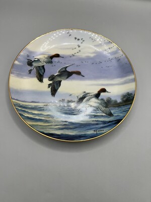 RIPPLED LANDING Plate Ducks Taking Flight David Maas Danbury Red Head Ducks