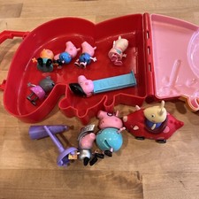 Peppa Pig Carry Case Plastic with Handle Toy Storage 2003 Full 9 Figures 