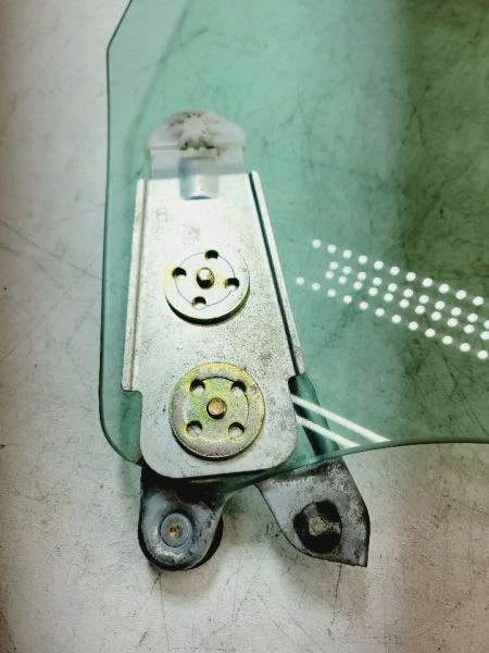 2000 2001 2002 2003 2004 SUBARU OUTBACK LEGACY PUERTA DELANTERA DERECHA VENTANA CRISTAL Foto 3 de 4