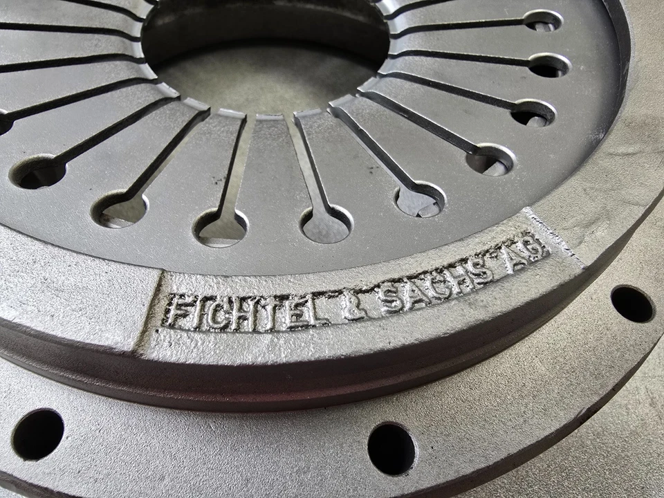 NICE USED ORIGINAL SACHS 240 mm PORSCHE 930 TURBO CLUTCH PRESSURE PLATE 78-88 #4 - Image 3 of 4