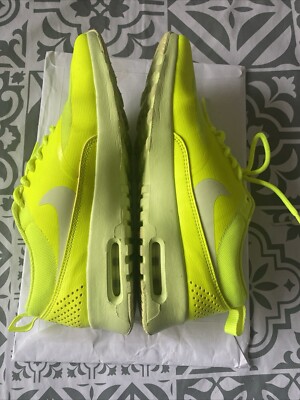 air max thea neon green