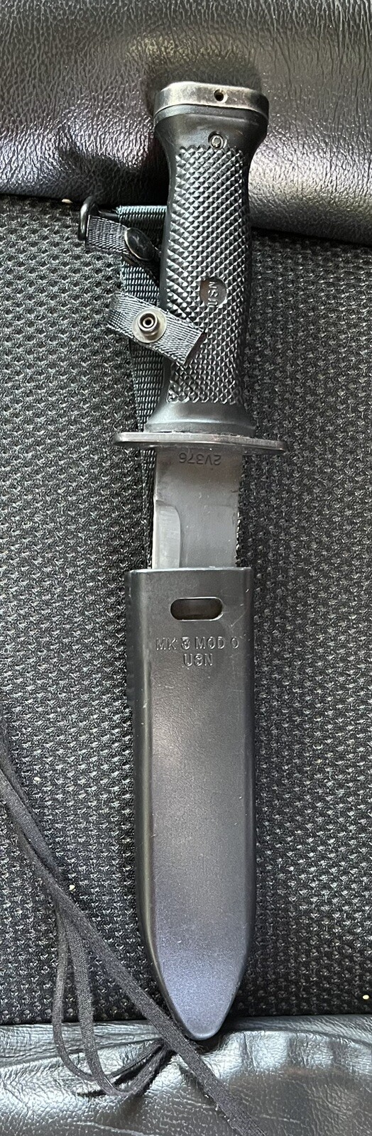 USN Navy MK3 MOD 0 2V376 Knife with Scabbard in Excellent Condition