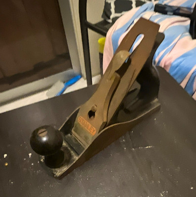 Stanley Bailey No. 4 Bench Plane 2 in Steel Blade 9 in Metal Woodworking Tool