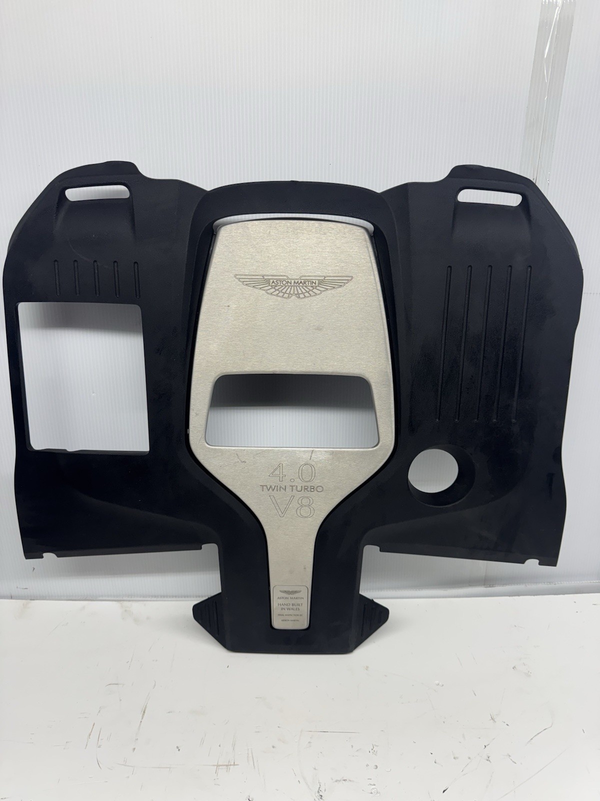 2019 2020 2021 2022 ASTON MARTIN DBX MOTOR INTAKE GUARD ENGINE COVER OEM USED