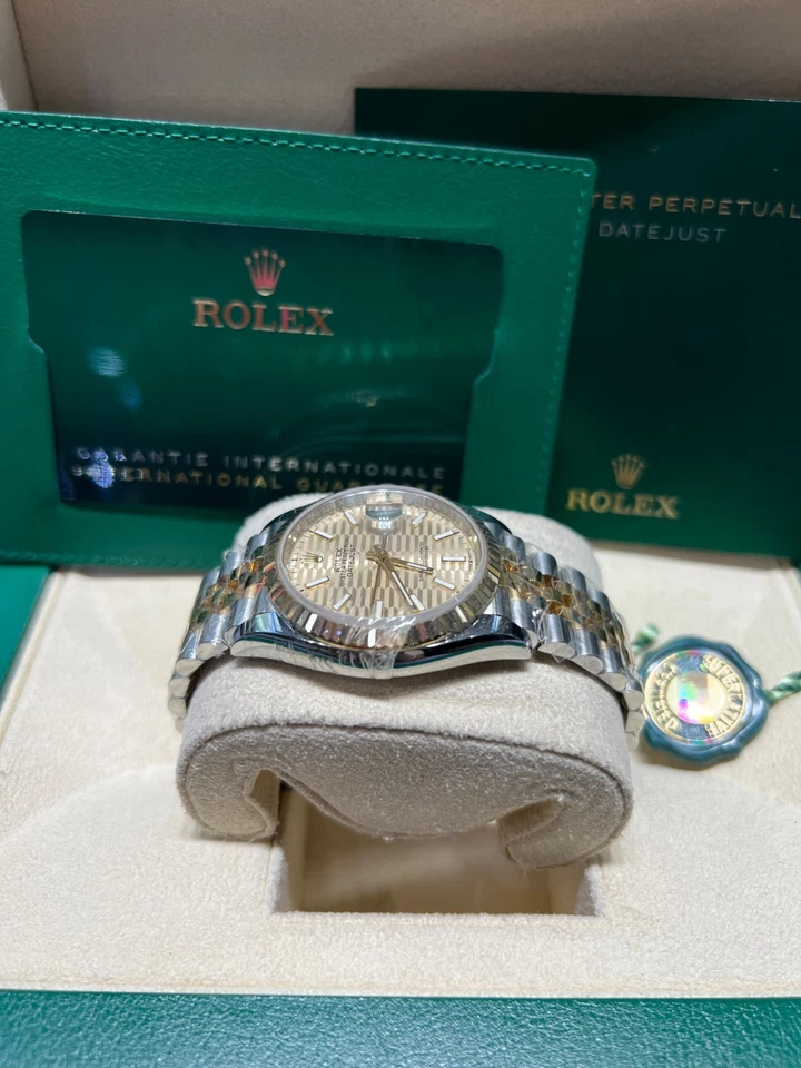 Rolex 126233 Datejust 36 mm acero oro amarillo motivo champán jubileo 2023 Foto 4 de 4
