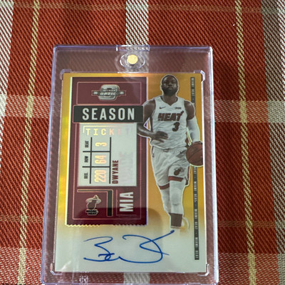 2020-21 Panini Contenders Optic Dwyane Wade Season Ticket VT-DWD Auto Prizm /15