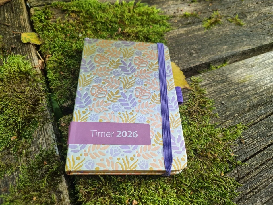 Timer 2026 klein Maße: Höhe ca 15 cm Breite ca. 10 cm