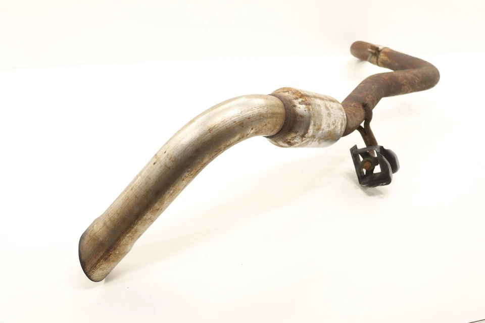 Tubo de escape Nissan Frontier 2022 Foto 2 de 4