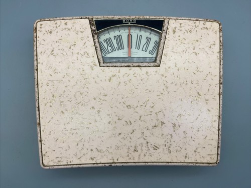 Pink Bathroom Scale Gold Flecks Vintage 1950s Mid Century Borg Works Great MCM
