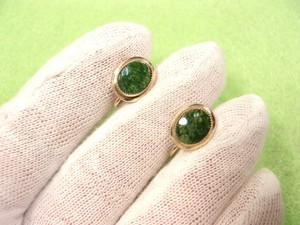 GORGEOUS OLDER VTG PAIR OF LADIES YELLOW GOLD FILLED GREEN JADE? STONE