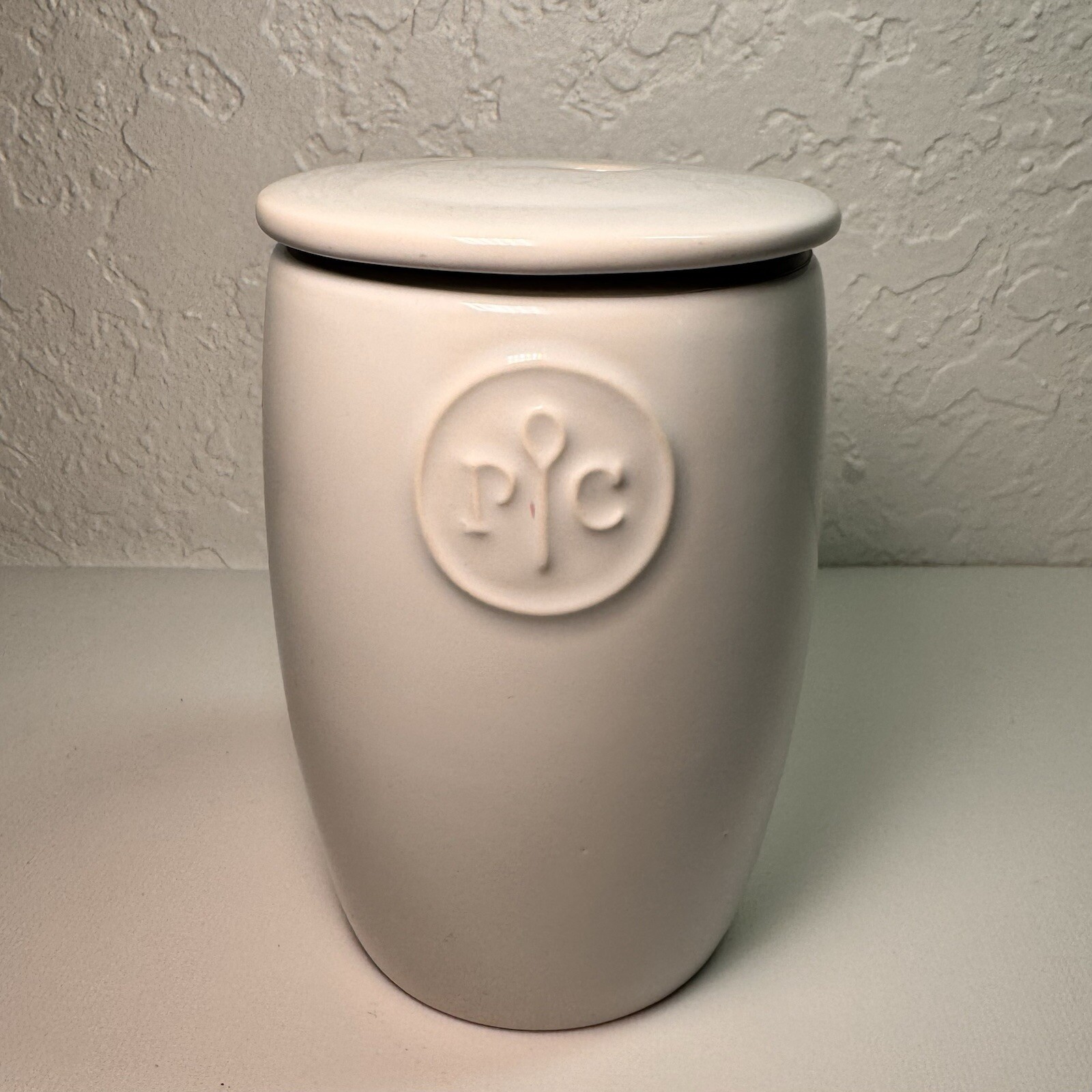 Pampered Chef Ceramic Microwave Egg Mug Cooker with Lid for Cakes & Muffins